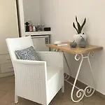 Yanna Asteri Ornos (Mykonos)