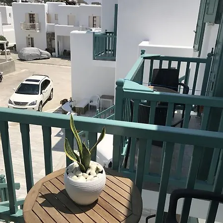 Yanna Asteri Suites