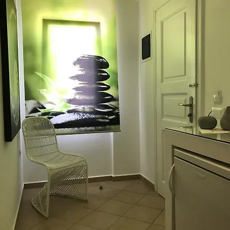 Yanna Asteri Suites Apartment