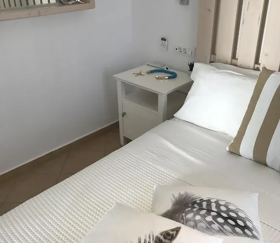 Yanna Asteri Suites Apartment